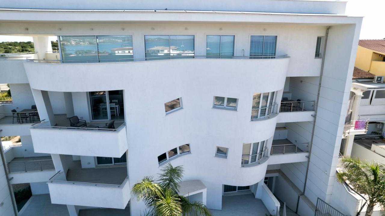 Casa Luigi Villa Golfo Aranci Exterior photo